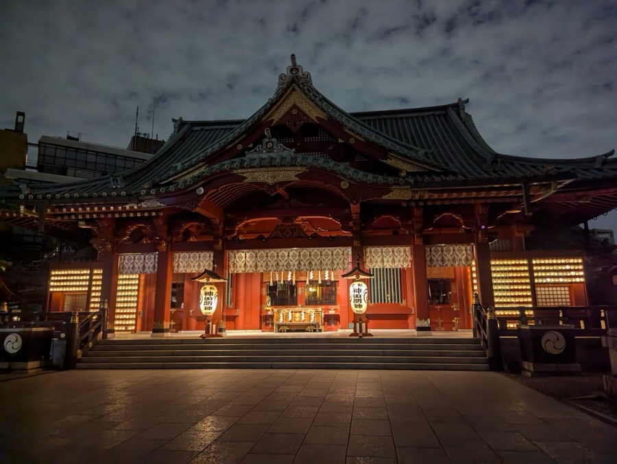Kanda Myōjin at 1 am, the night we arrived